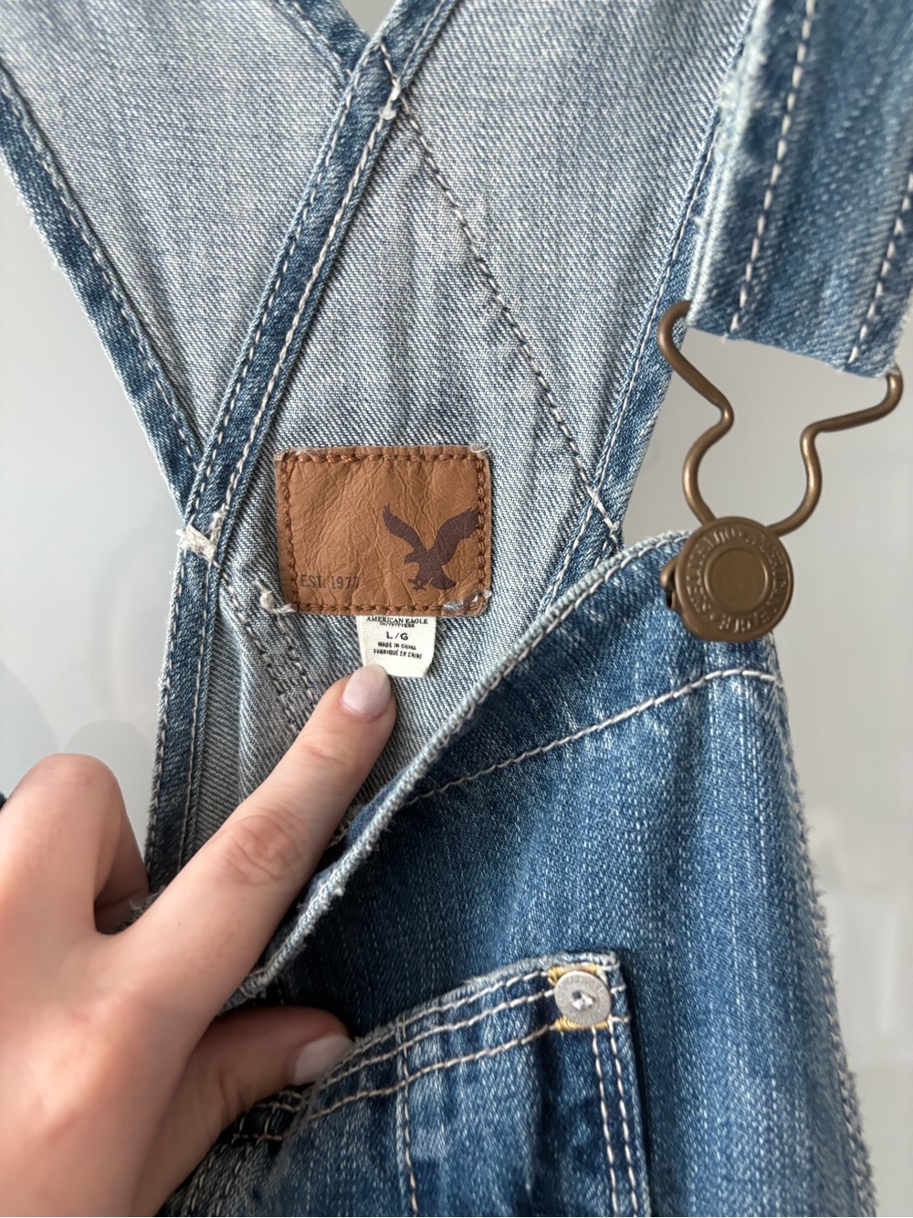 American Eagle Outfitters Light Blue Denim Overalls - Picture 4 of 5